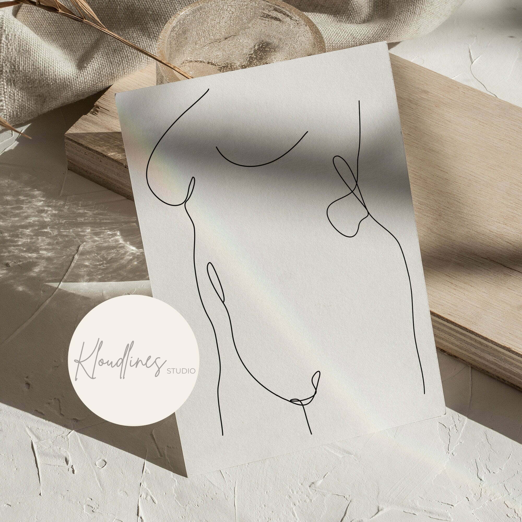 Ashley - Curvy Woman Poster Minimalist Wall Art Print