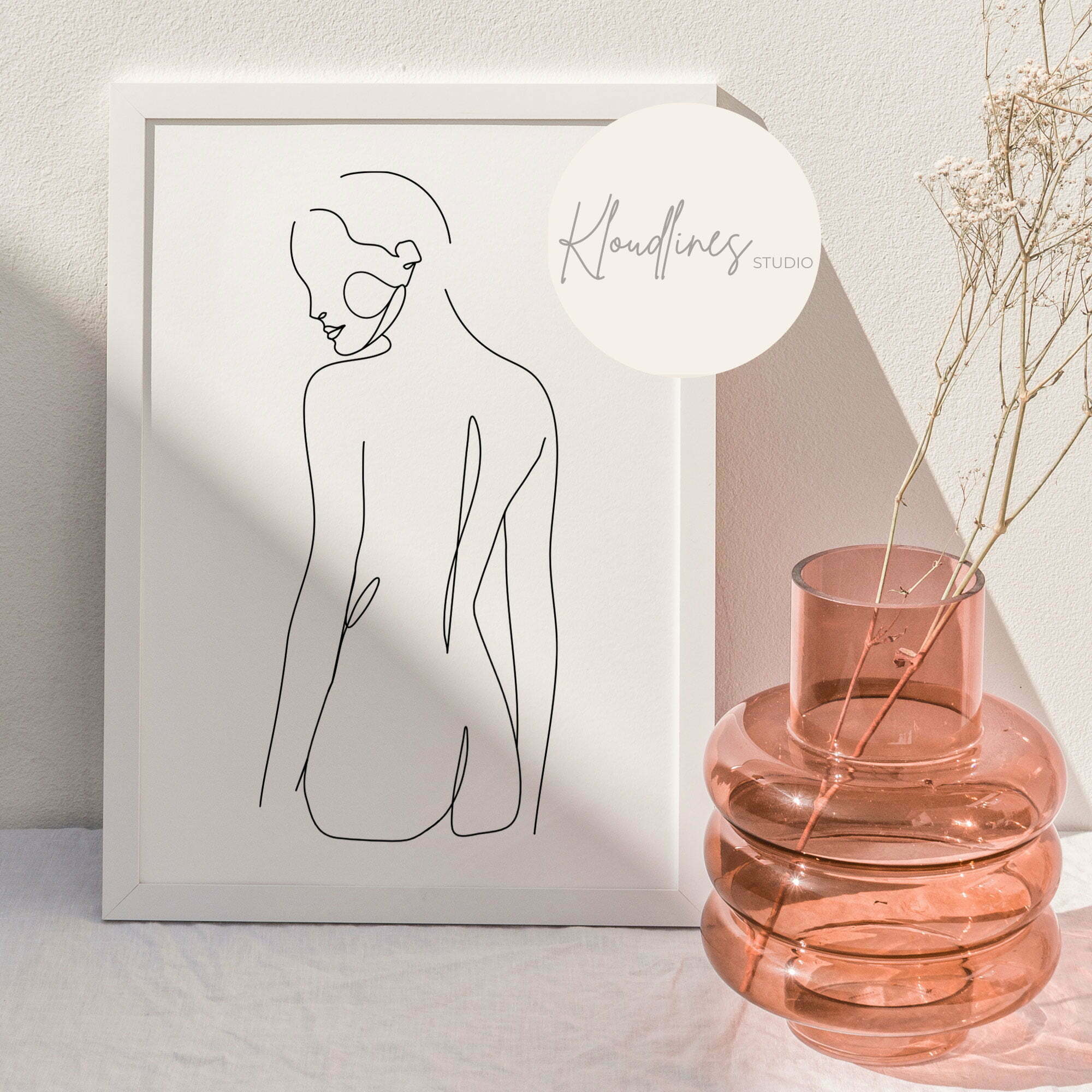 Isabella - Woman Body Line Minimalist Wall Art Print